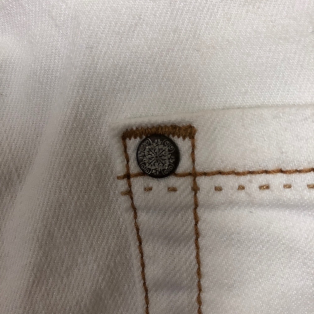 CAbi White Jeans Embroidered Wide Leg Flare 895-L - Picture 7 of 8
